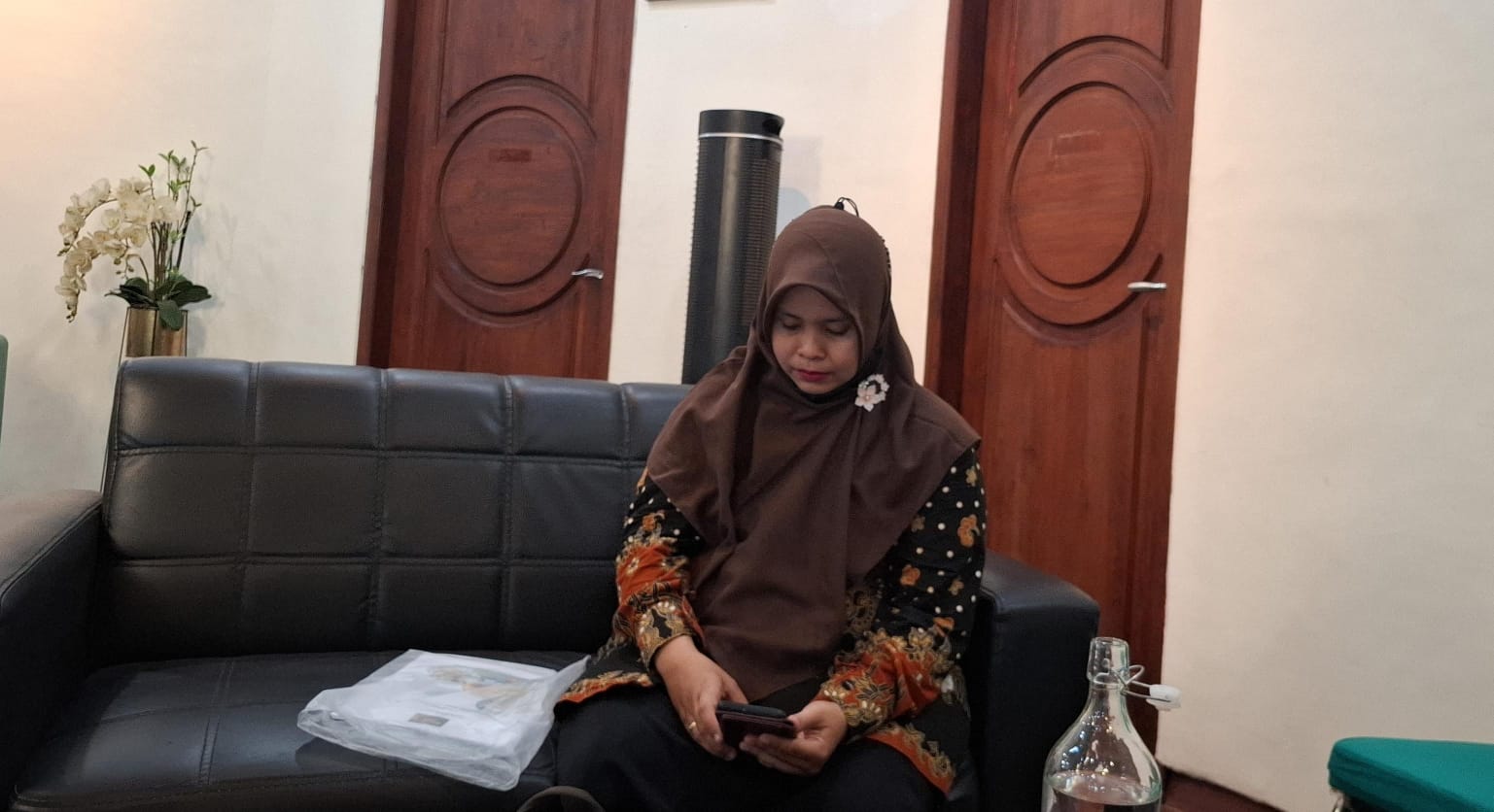 12 Tahun Mengabdi, Guru Madrasah di Sidoarjo Ini Menanti Kepastian PPPK