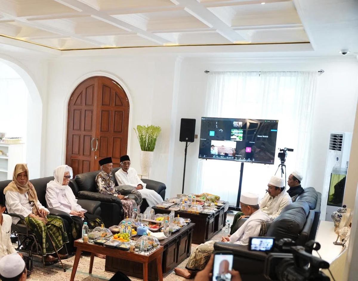 Muktamar ke-35 NU dan Isyarat KH Nurul Huda Djazuli Menjadi Rais Aam PBNU