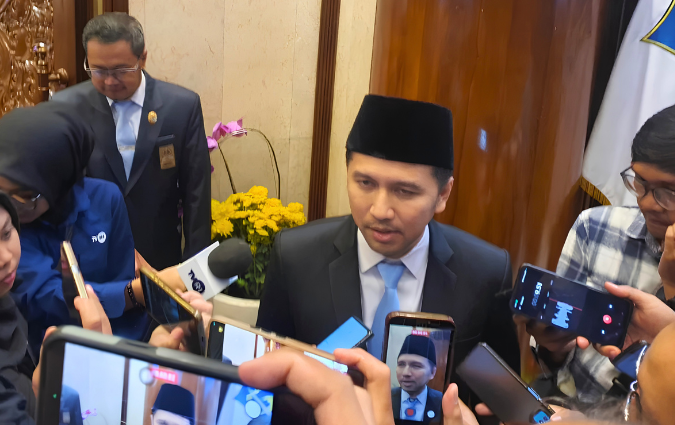 Keracunan MBG di Sidoarjo, Emil Pastikan Biaya Korban Ditanggung Negara